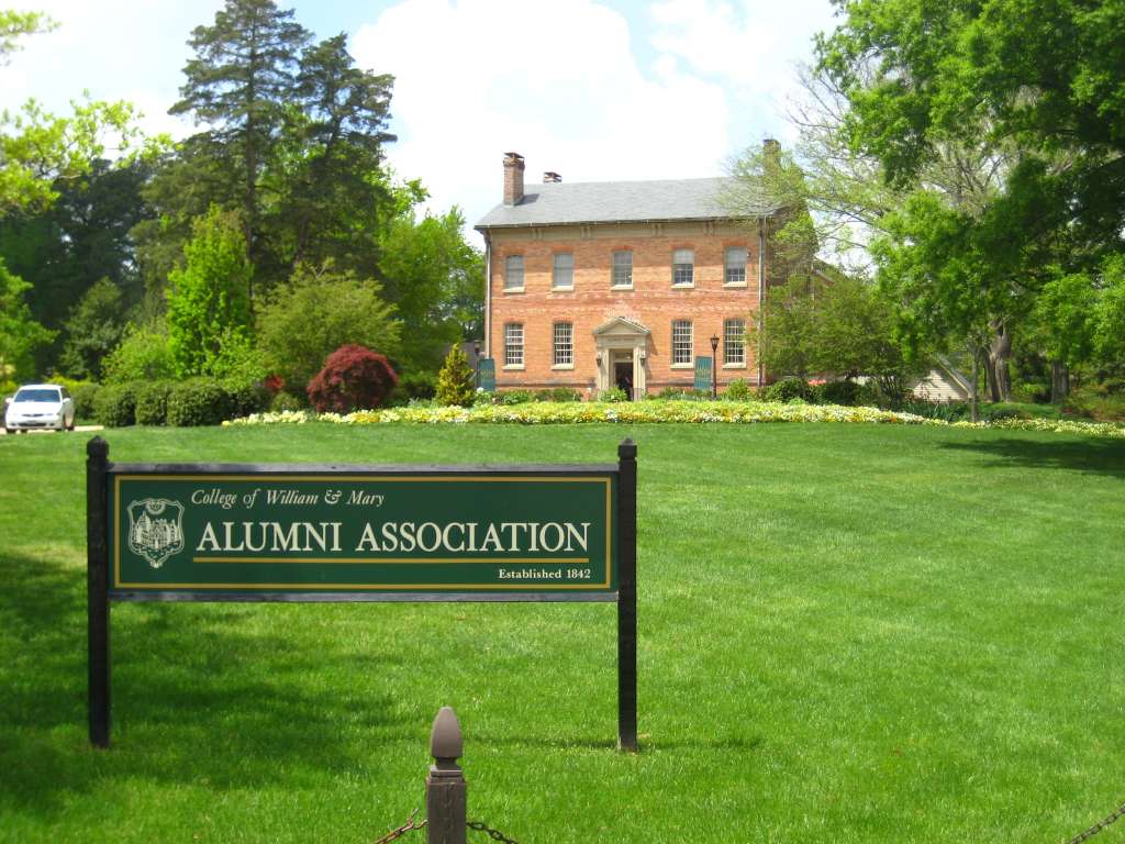 william_mary_alumni_house